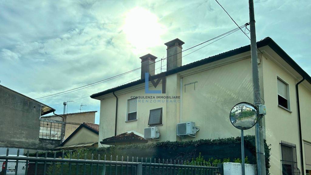 casa indipendente in vendita a Montebelluna