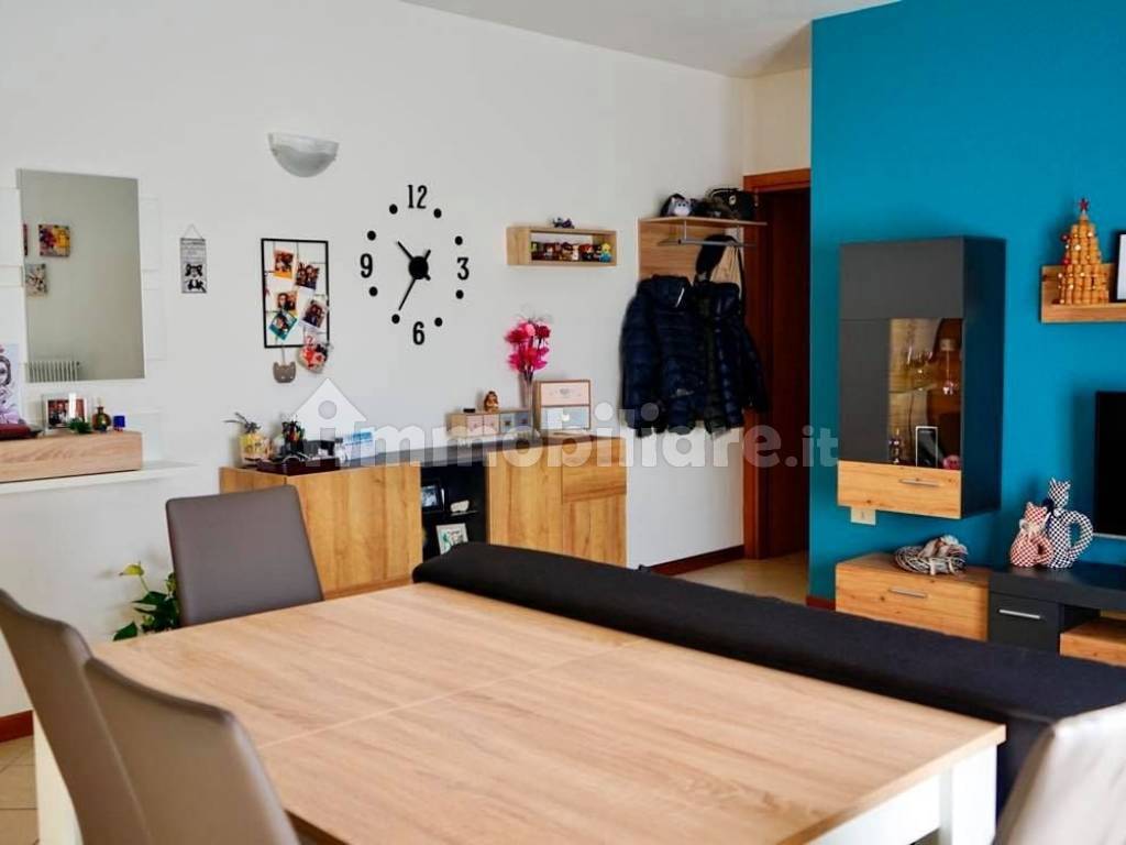 appartamento in vendita a Montebelluna in zona Contea