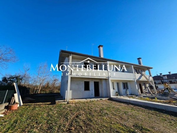 pentavano in vendita a Montebelluna