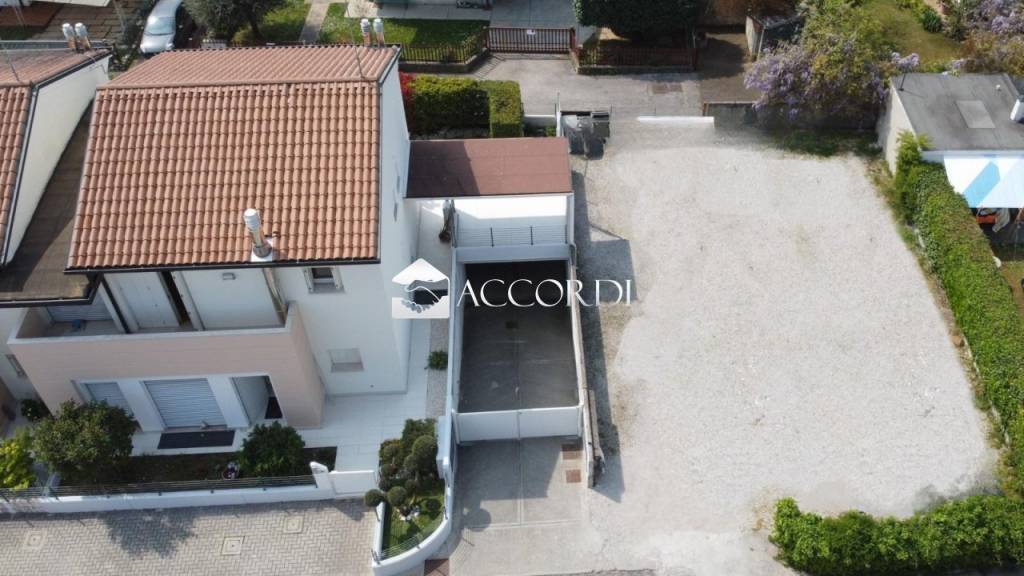 casa indipendente in vendita a Montebelluna