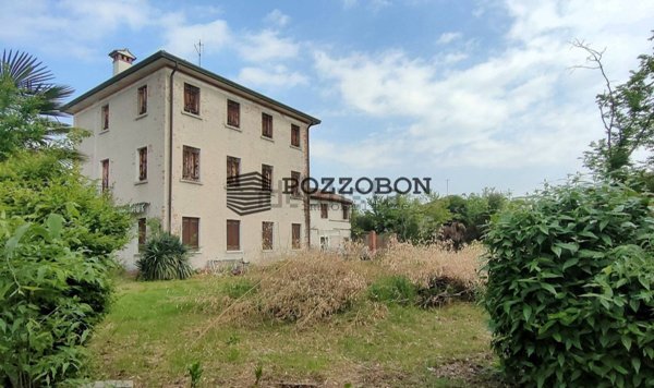 casa indipendente in vendita a Montebelluna