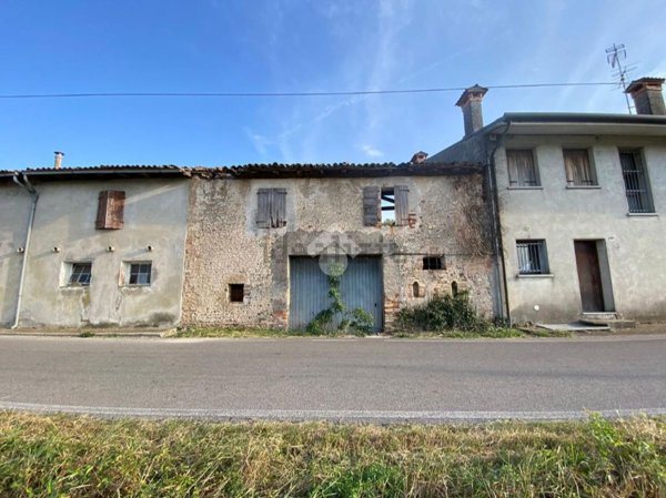 pentavano in vendita a Montebelluna