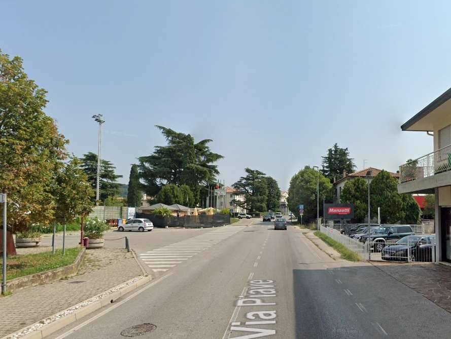 negozio in vendita a Montebelluna