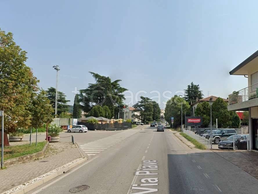 negozio in vendita a Montebelluna