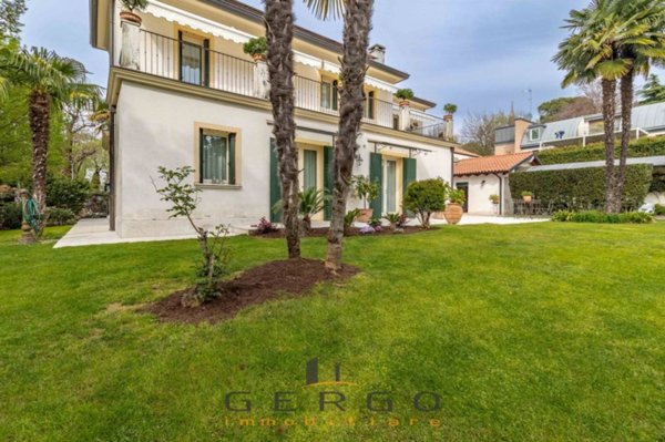 casa indipendente in vendita a Montebelluna