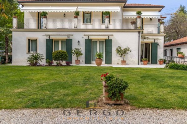 casa indipendente in vendita a Montebelluna