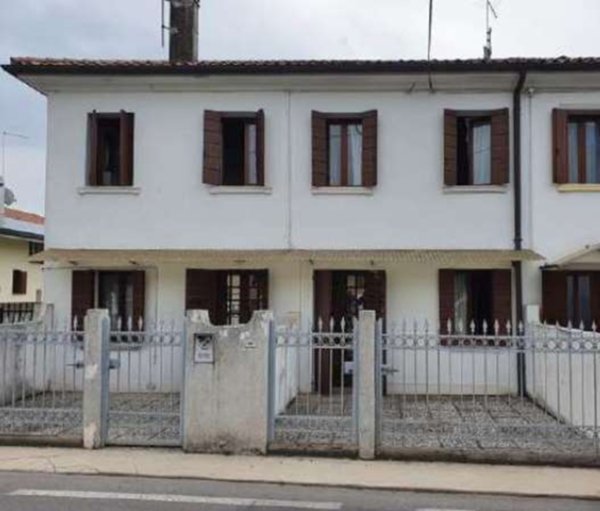casa indipendente in vendita a Montebelluna
