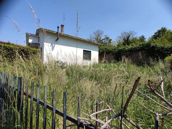 casa indipendente in vendita a Montebelluna in zona Mercato Vecchio