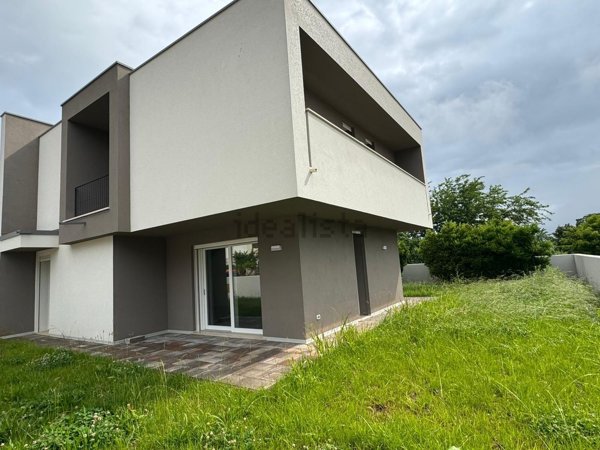 casa indipendente in vendita a Montebelluna
