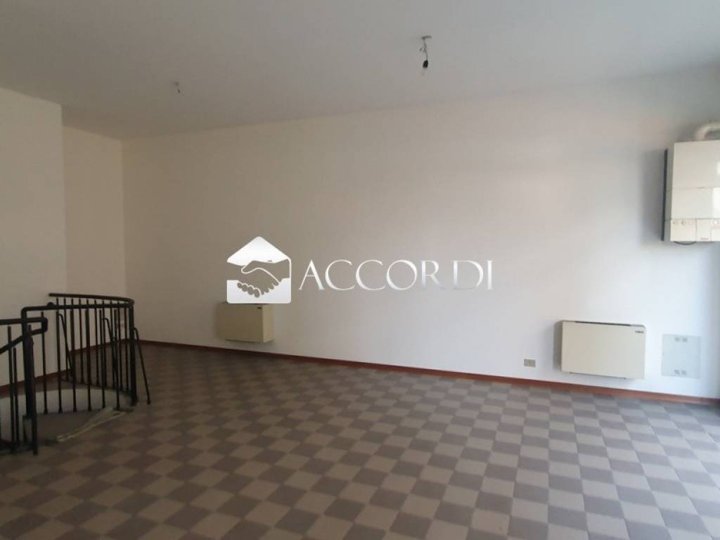 negozio in vendita a Montebelluna in zona La Pieve