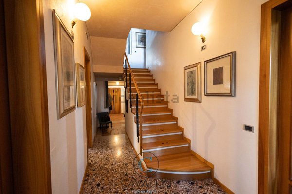 casa indipendente in vendita a Montebelluna