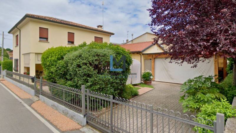 casa indipendente in vendita a Montebelluna