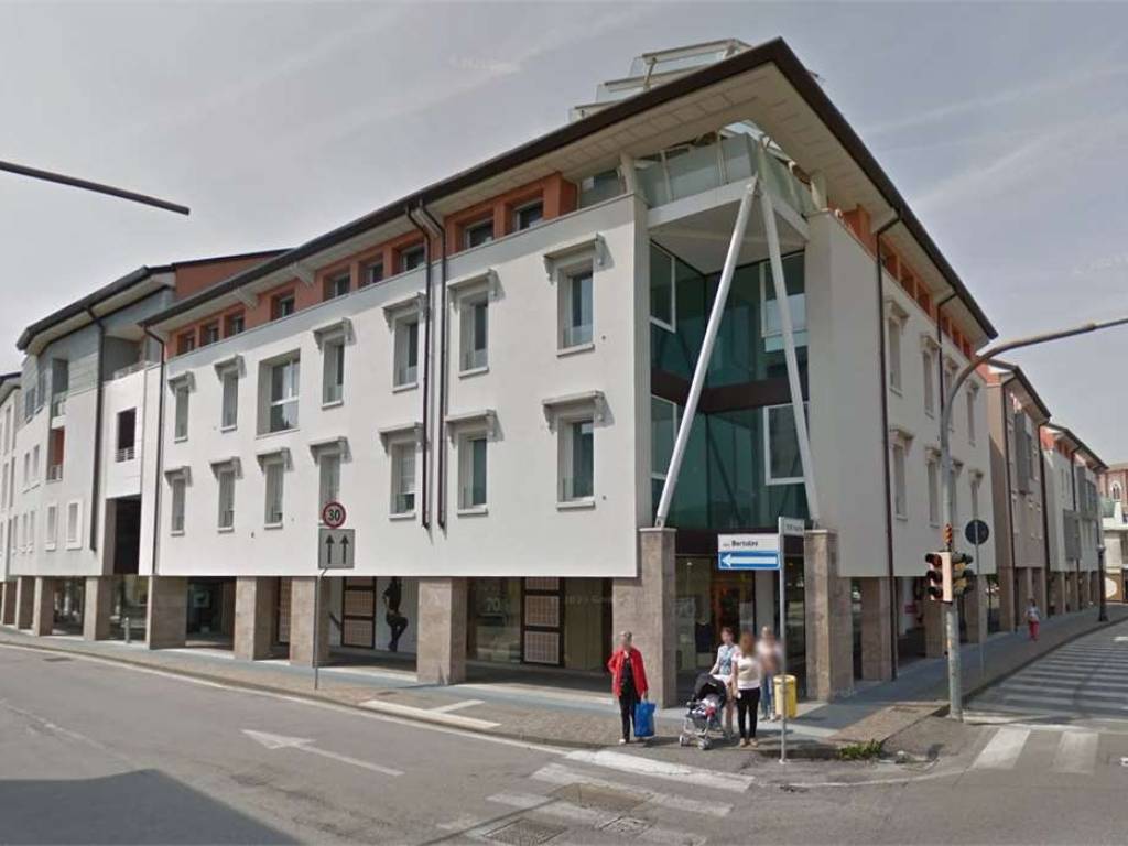 ufficio in vendita a Montebelluna