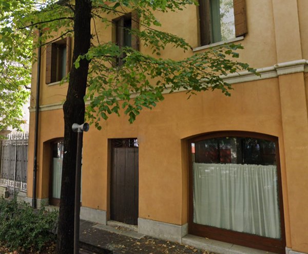 negozio in vendita a Montebelluna in zona La Pieve