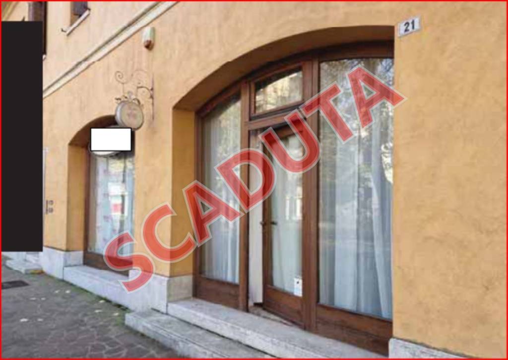 negozio in vendita a Montebelluna in zona La Pieve