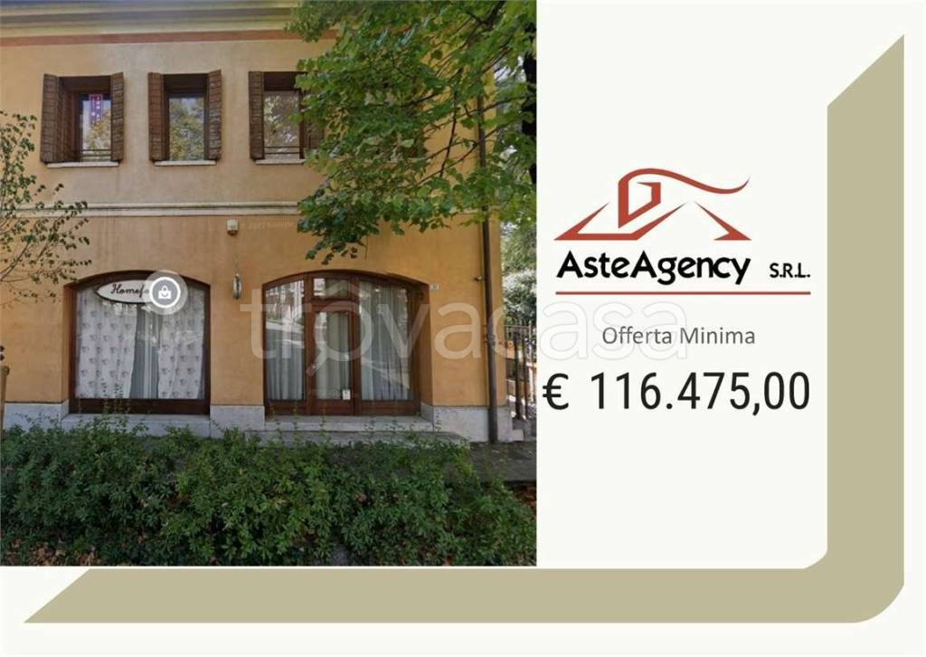 negozio in vendita a Montebelluna in zona La Pieve
