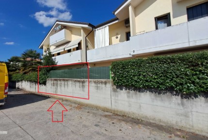 appartamento in vendita a Montebelluna in zona Contea