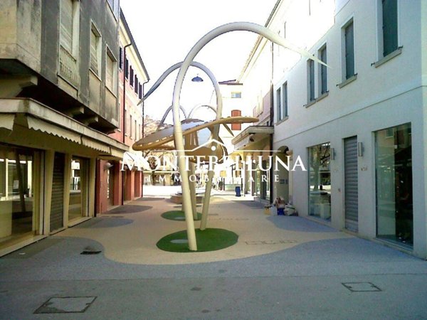 intera palazzina in vendita a Montebelluna