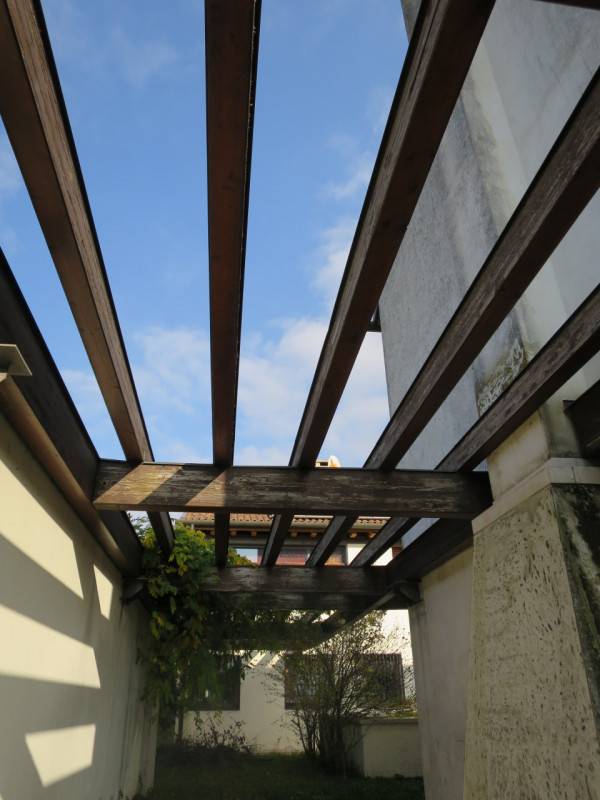 casa indipendente in vendita a Montebelluna in zona Caonada