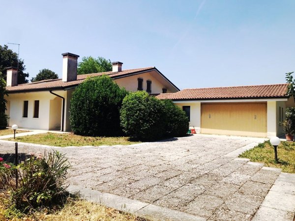casa indipendente in vendita a Montebelluna