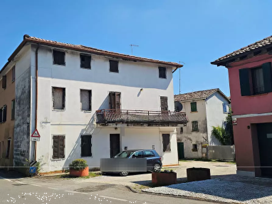 casa indipendente in vendita a Montebelluna in zona Biadene