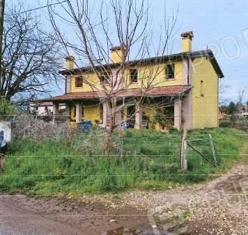 casa indipendente in vendita a Montebelluna in zona San Gaetano