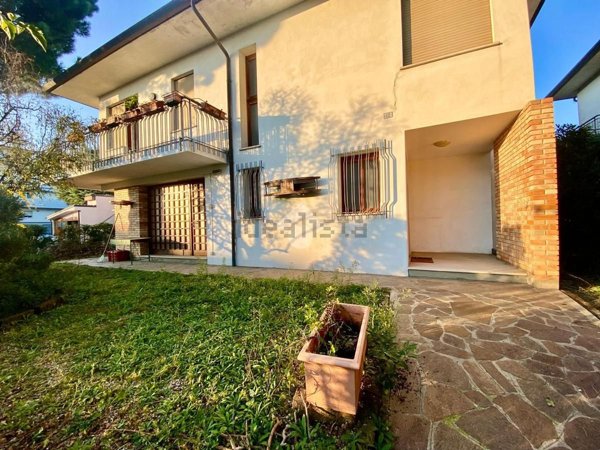 casa indipendente in vendita a Montebelluna in zona Mercato Vecchio