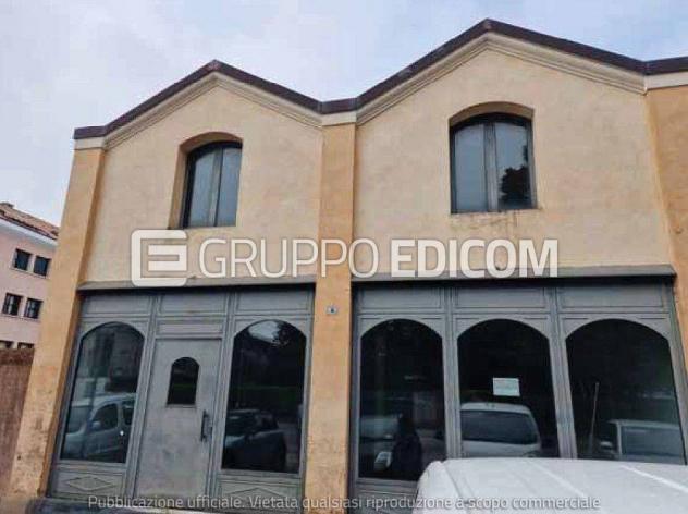 negozio in vendita a Montebelluna