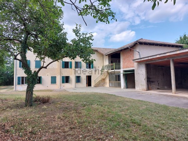 casa indipendente in vendita a Montebelluna