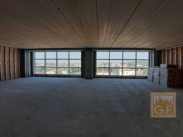 ufficio in vendita a Montebelluna