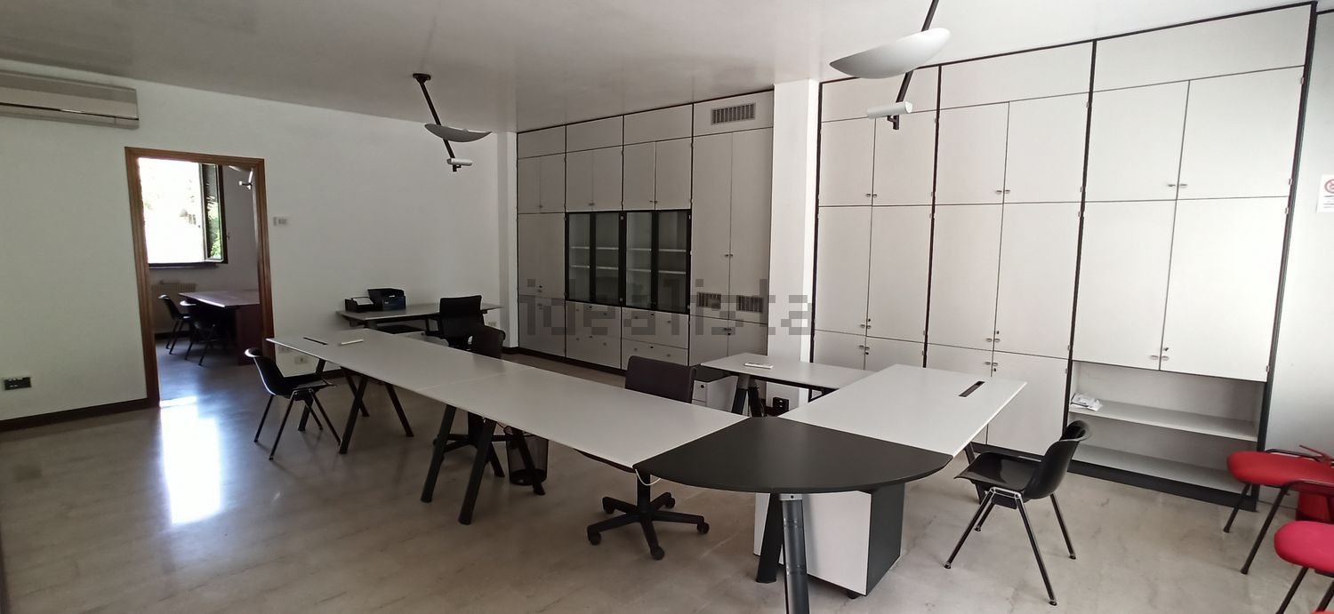 ufficio in vendita a Montebelluna in zona La Pieve