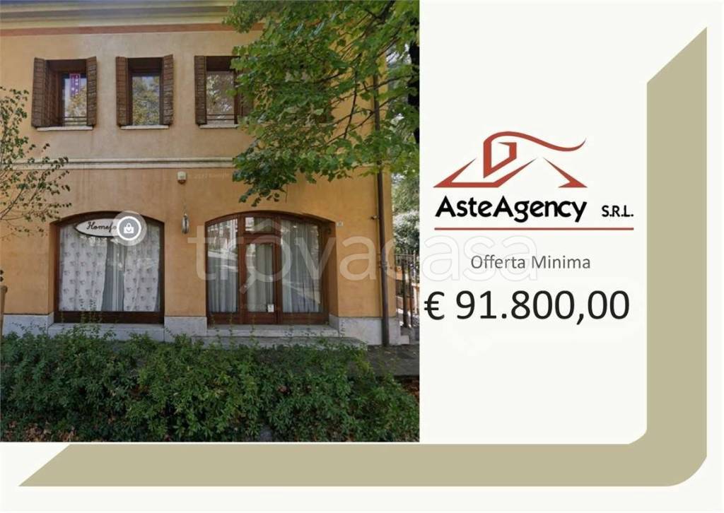 negozio in vendita a Montebelluna in zona La Pieve