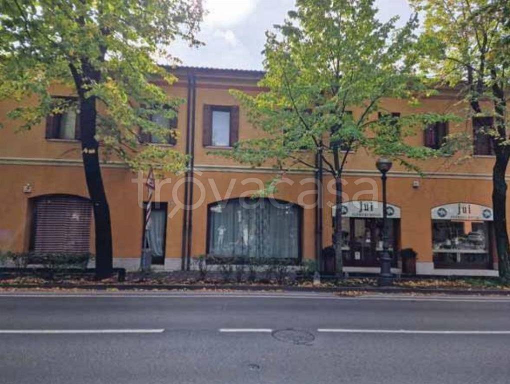 negozio in vendita a Montebelluna in zona La Pieve