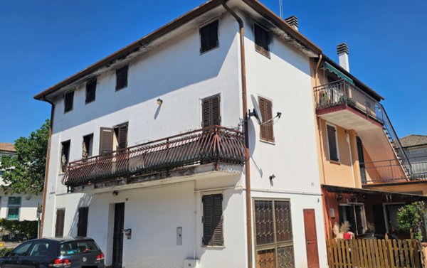 casa indipendente in vendita a Montebelluna in zona Biadene
