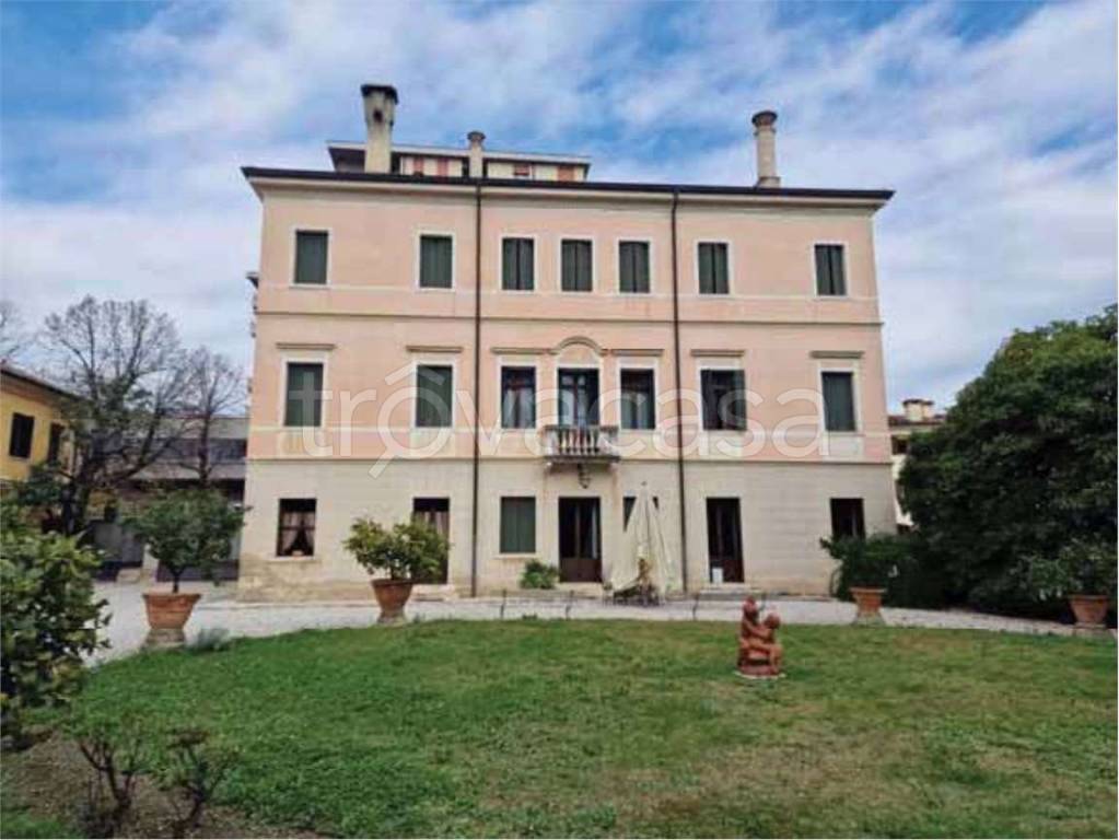casa indipendente in vendita a Montebelluna in zona La Pieve