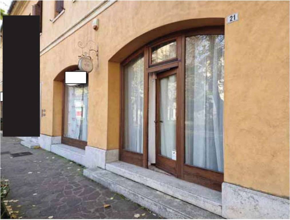 negozio in vendita a Montebelluna in zona La Pieve