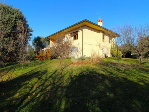 casa indipendente in vendita a Montebelluna in zona Mercato Vecchio