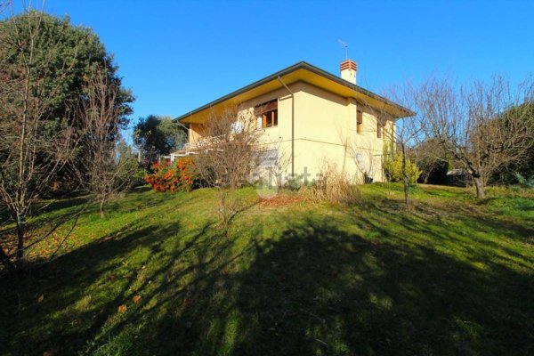 casa indipendente in vendita a Montebelluna in zona Mercato Vecchio