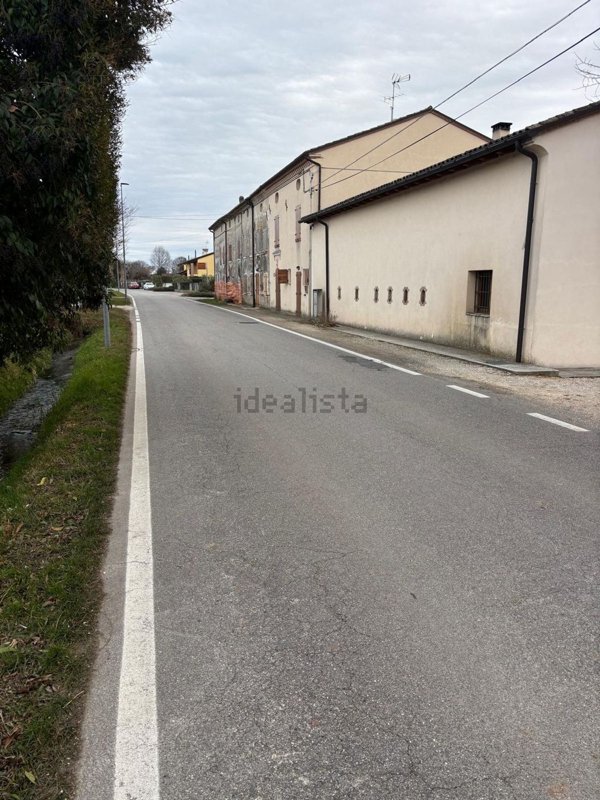 casale in vendita a Montebelluna