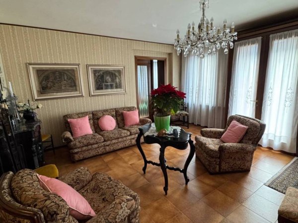 casa indipendente in vendita a Montebelluna in zona La Pieve