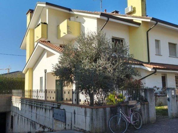 casa indipendente in vendita a Montebelluna