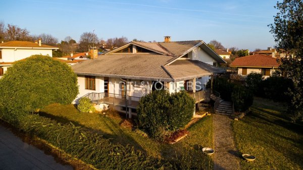 casa indipendente in vendita a Montebelluna