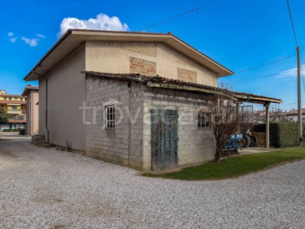 casa indipendente in vendita a Montebelluna