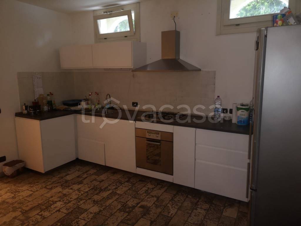 casa indipendente in vendita a Montebelluna in zona Biadene