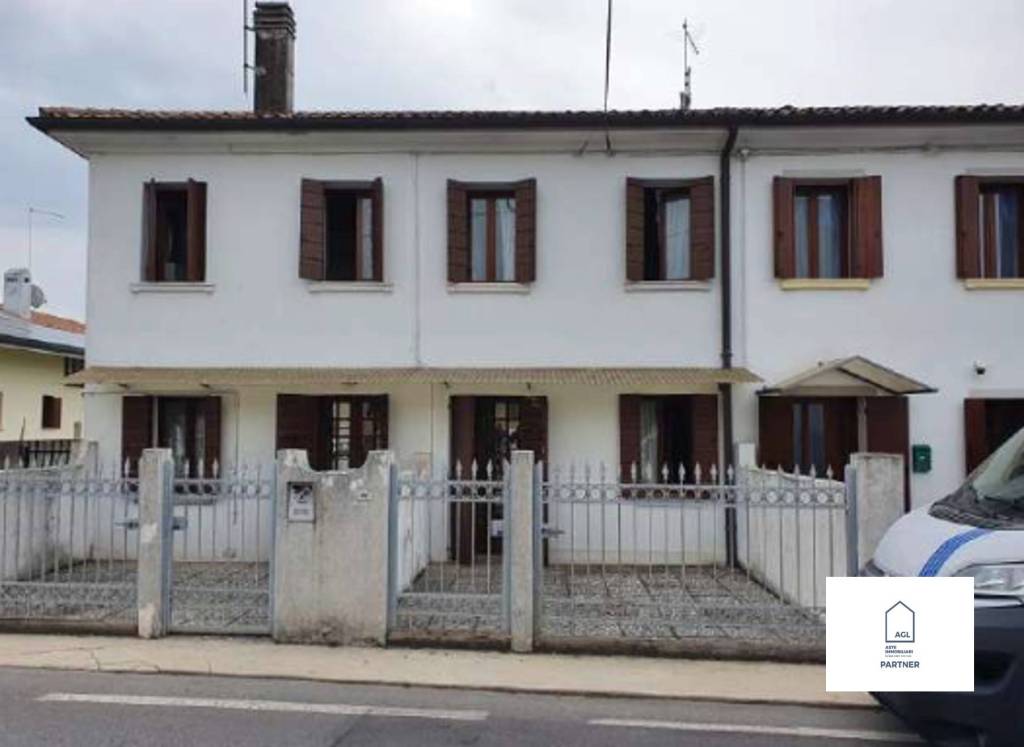 locale di sgombero in vendita a Montebelluna in zona San Gaetano