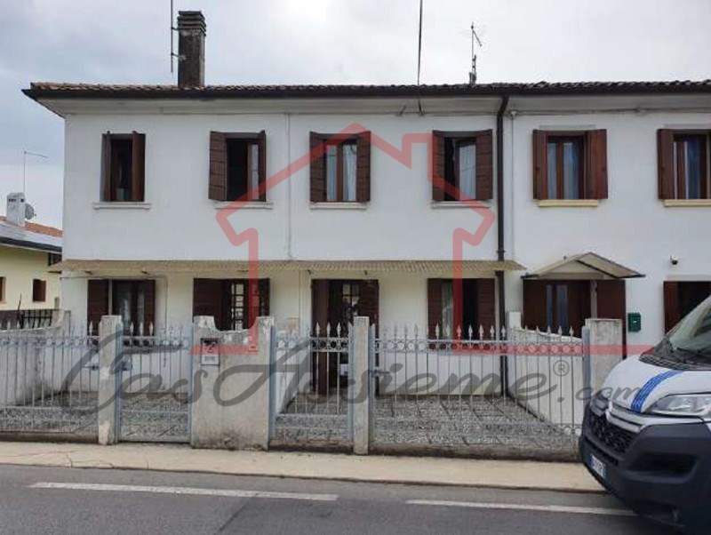 casa indipendente in vendita a Montebelluna