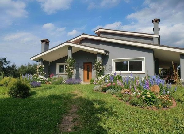 casa indipendente in vendita a Montebelluna