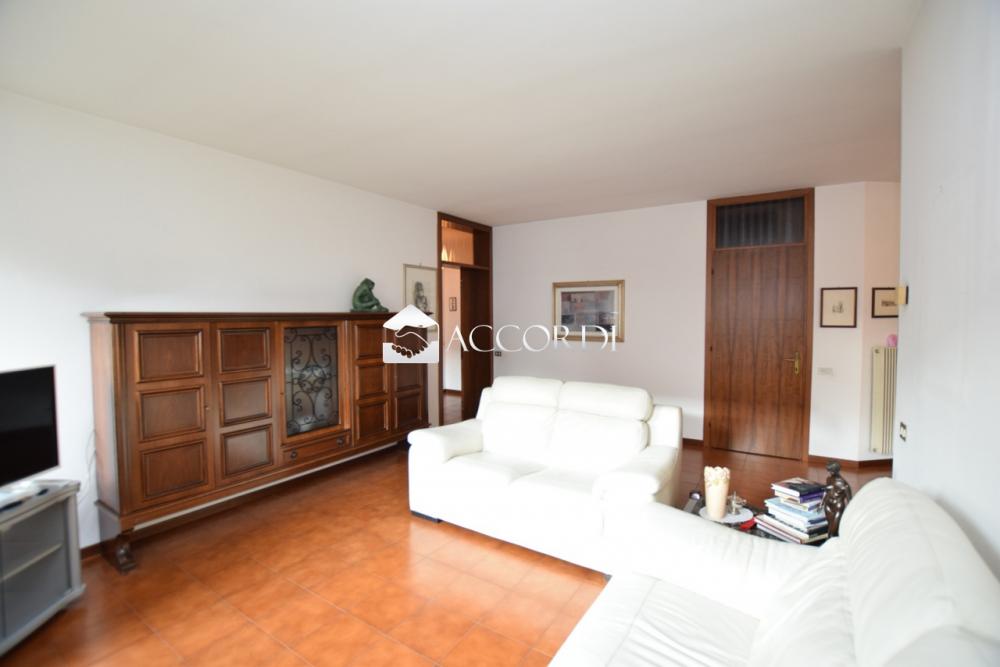 casa indipendente in vendita a Montebelluna