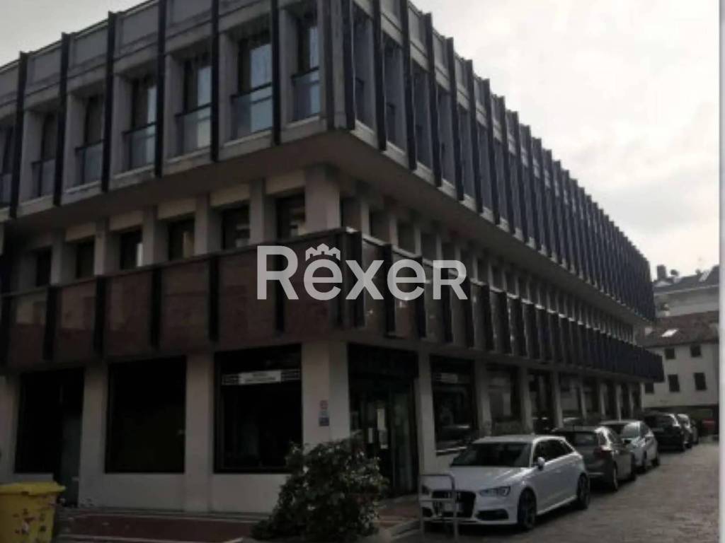 ufficio in vendita a Montebelluna