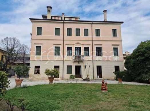 casa indipendente in vendita a Montebelluna in zona La Pieve